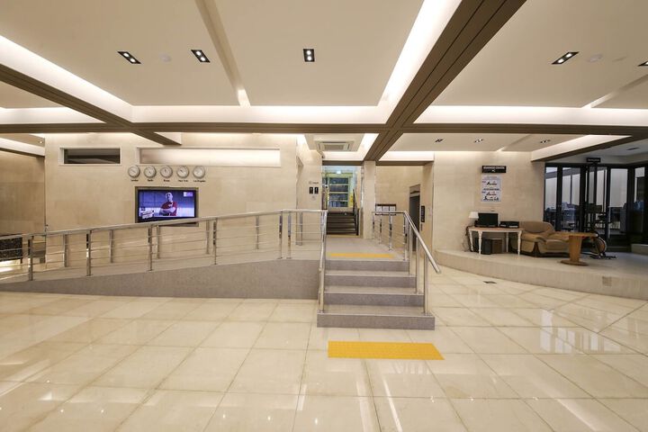 Lobby Entry