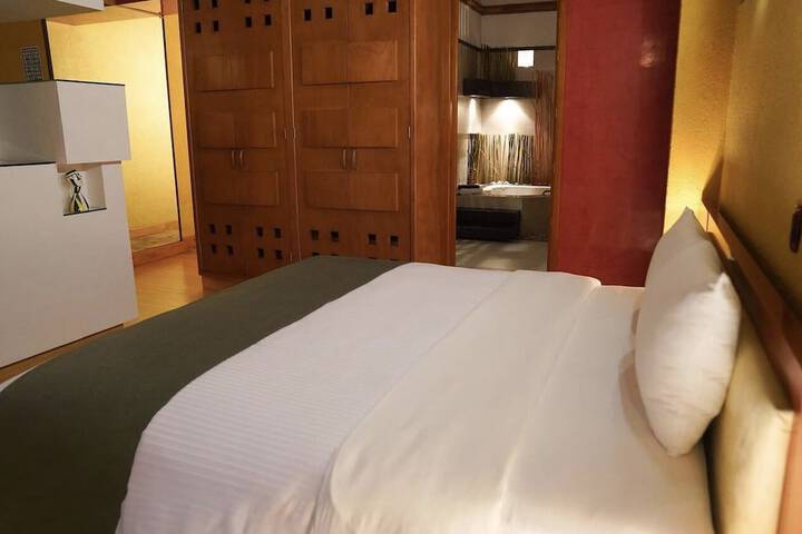 Room 6 of 64