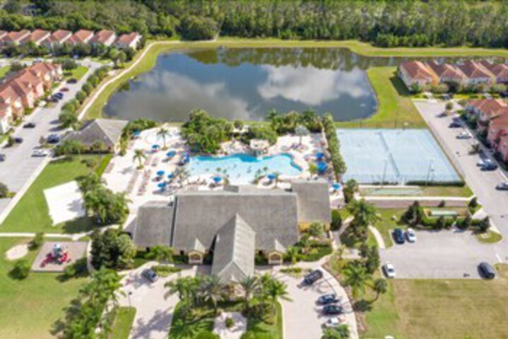 Pool 17 of 35
