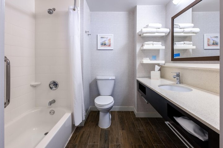 Bathroom shower
