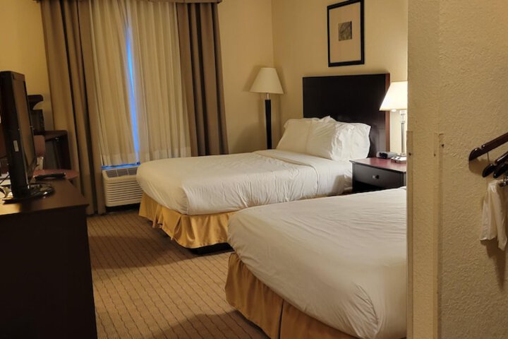 Room 8 of 23