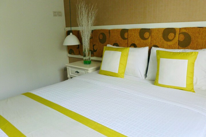 Room 5 of 41