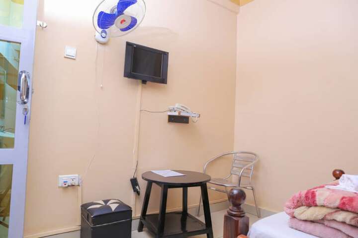 Room 8 of 20