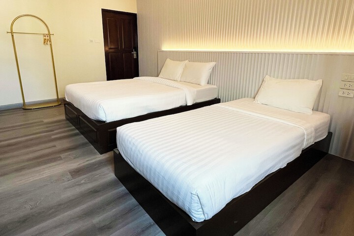 Room 10 of 45