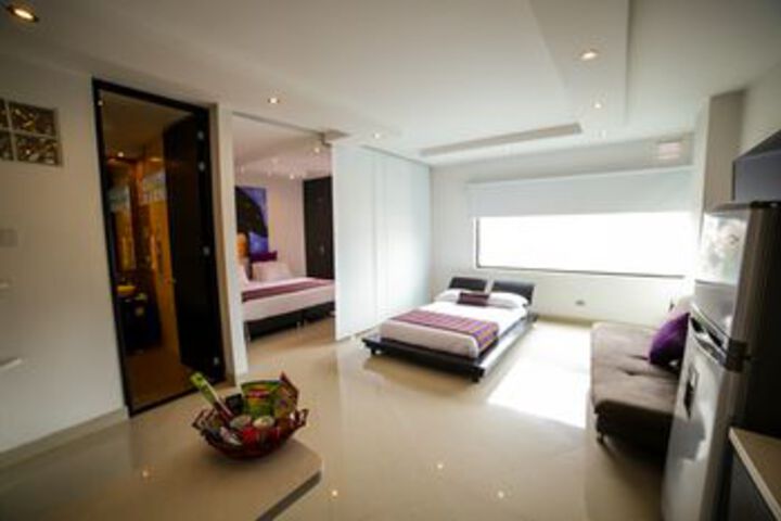 Room 9 of 34