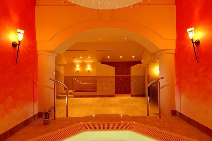 Spa 13 of 35