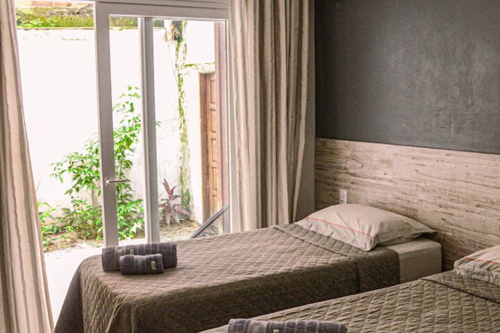 Room 4 of 47