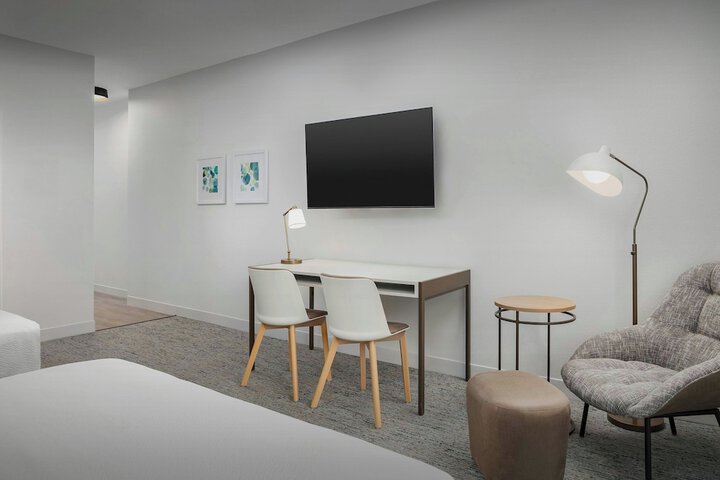 Room 8 of 46