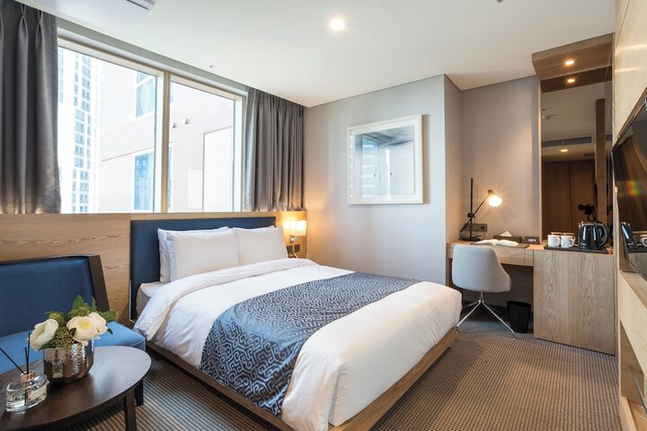 Room 34 of 55