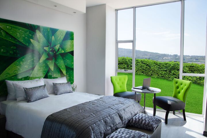 Room 6 of 62