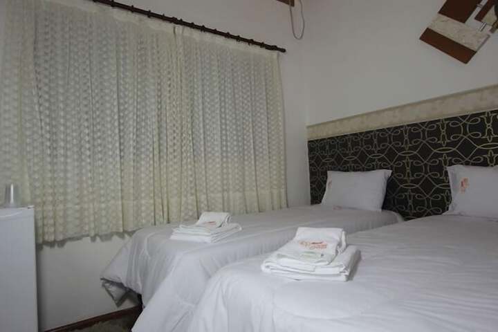 Room 4 of 13