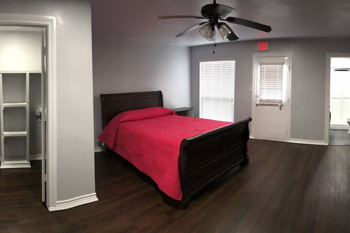 Room 5 of 5
