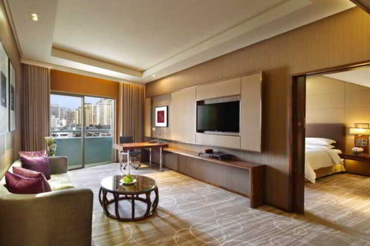 Room 4 of 21