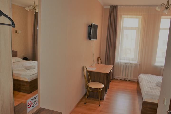 Room 6 of 21