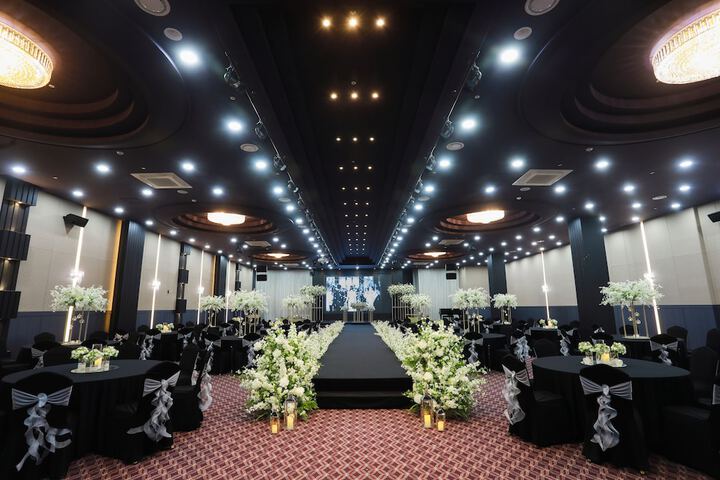 Wedding/Banquet 25 of 37