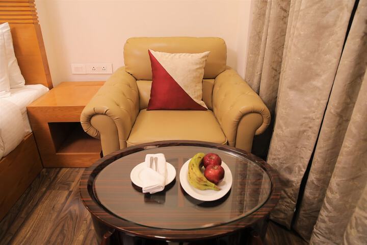 Room 4 of 55