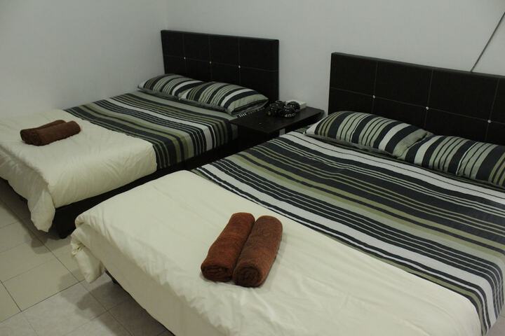 Room 9 of 69