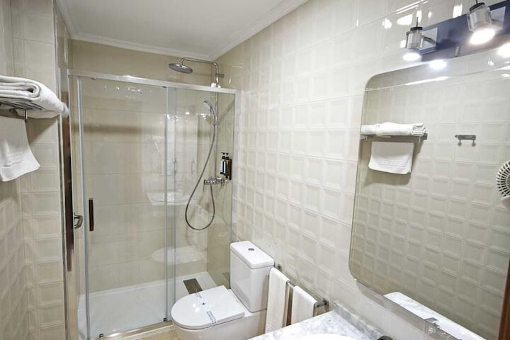 Bath Photo
