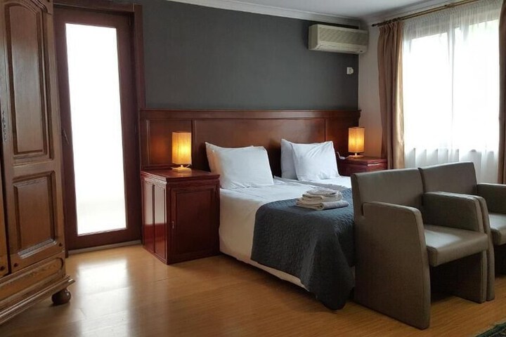 Room 15 of 49