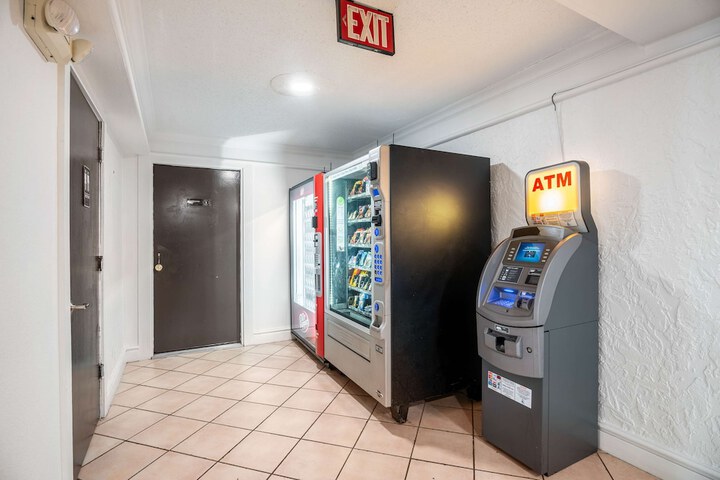 Vending machine