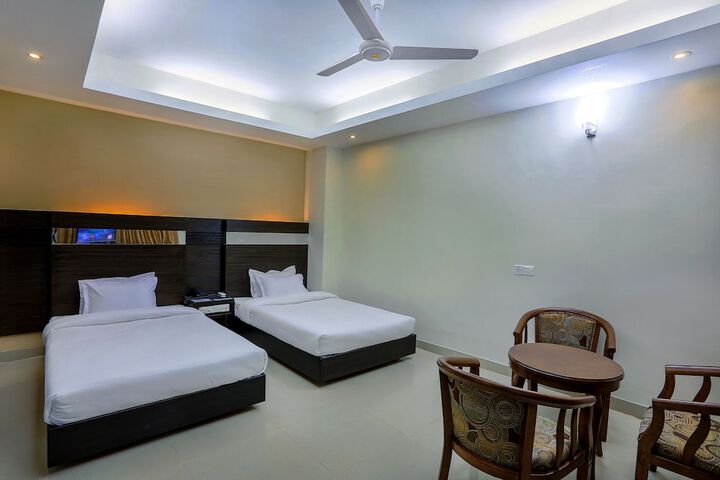 Room 5 of 42