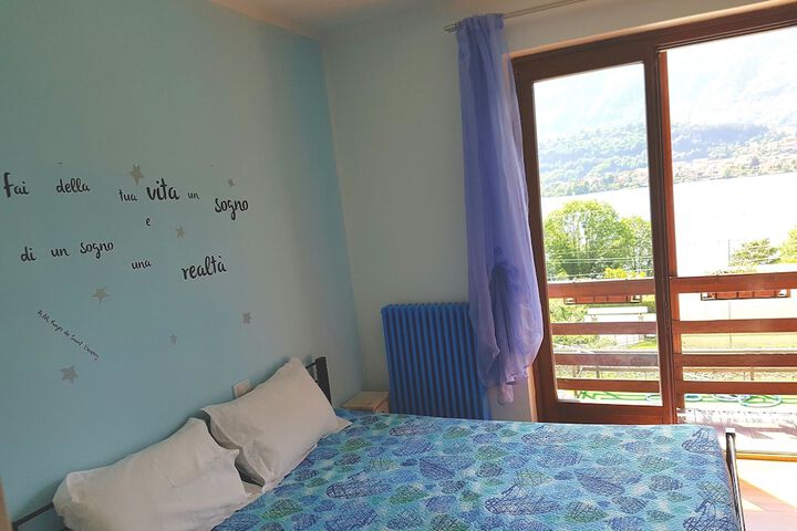 Room 3 of 8