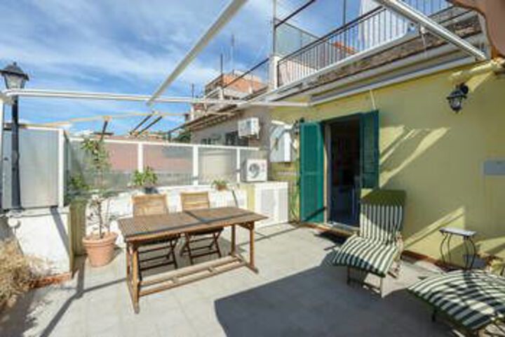 Terrace/Patio 9 of 10