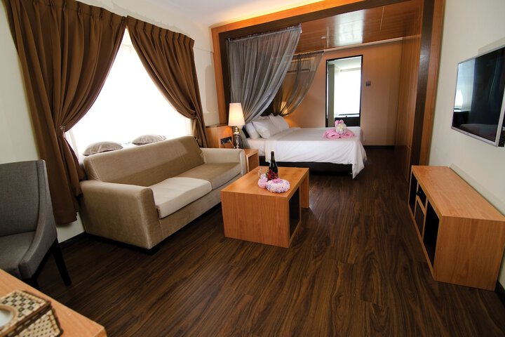 Room 15 of 34