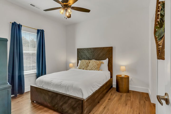 Room 8 of 53