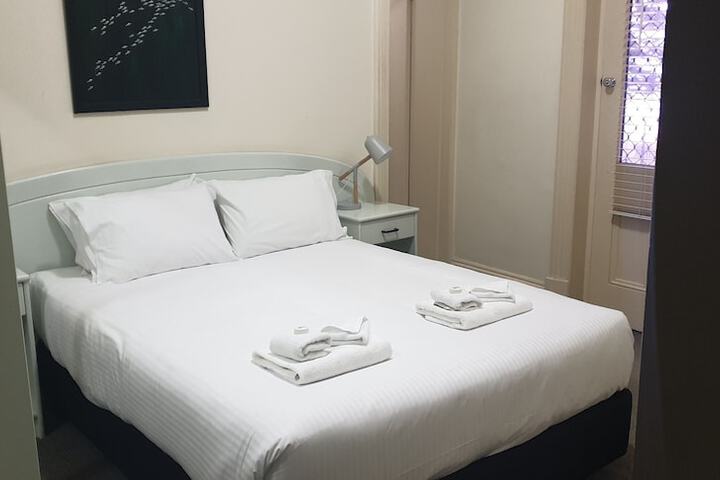 Room 3 of 36