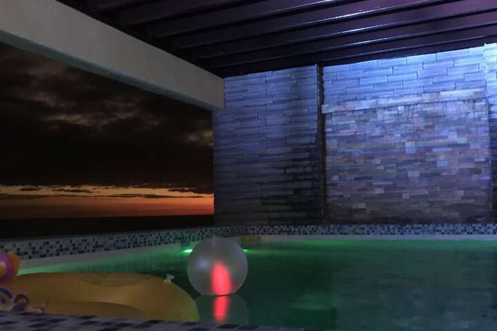 Pool 91 of 143