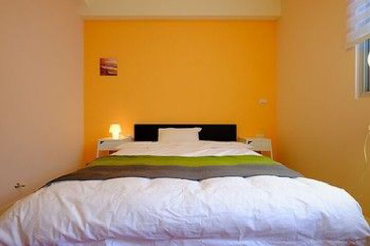 Room 16 of 33