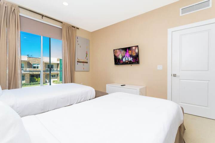 Room 42 of 71
