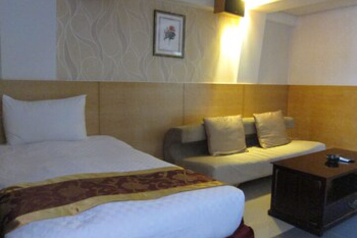 Room 14 of 91