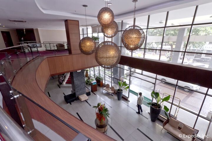 Hotel 3 of 156