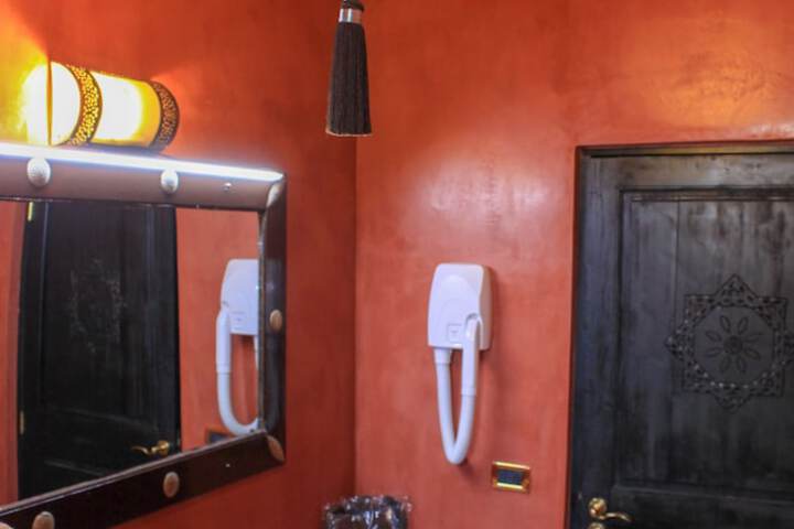 Room 25 of 70