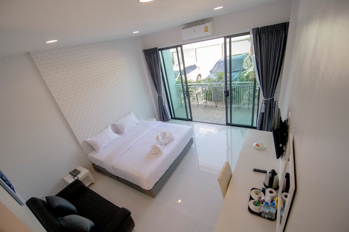 Room 8 of 91