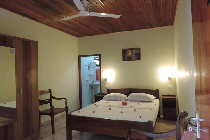 Room 9 of 65
