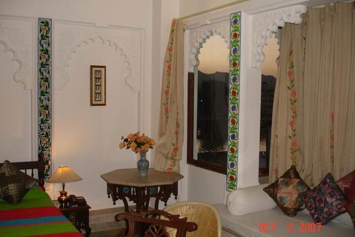 Room 6 of 49