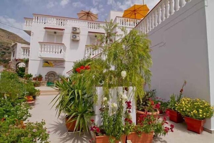 Hotel Exterior 22 of 28