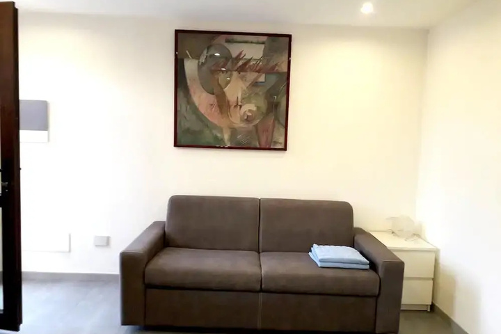 Room 2 of 13