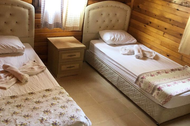 Room 3 of 48