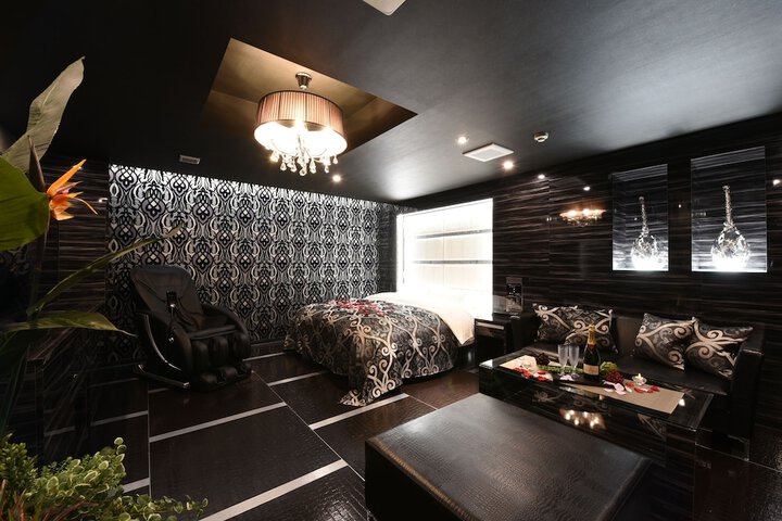 Room 7 of 34