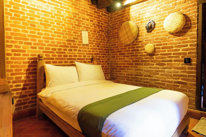 Room 4 of 35