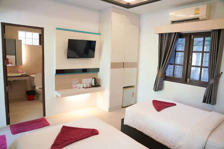 Room 7 of 44