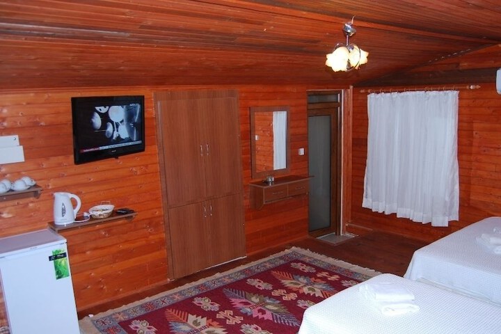 Room 18 of 52
