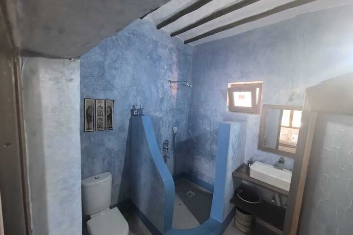 Room 49 of 90
