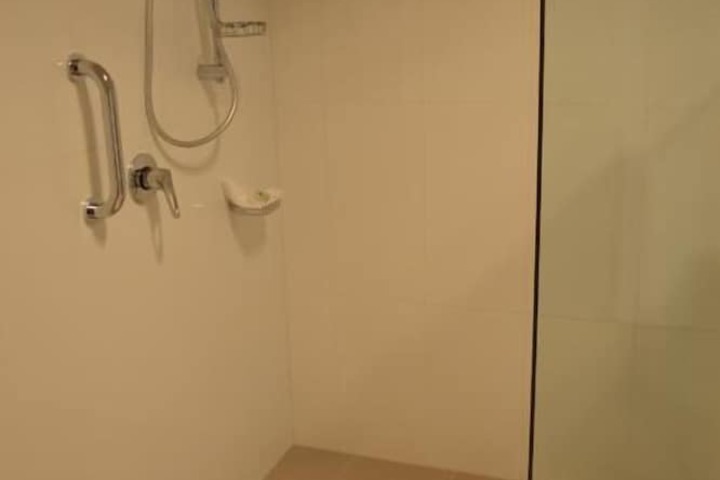 Room 7 of 26