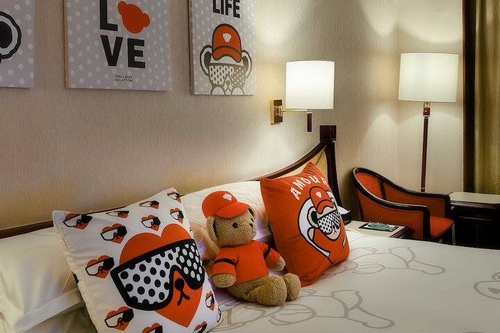 Room 35 of 175