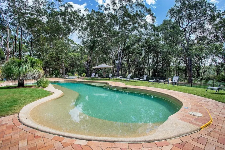 Pool 7 of 11